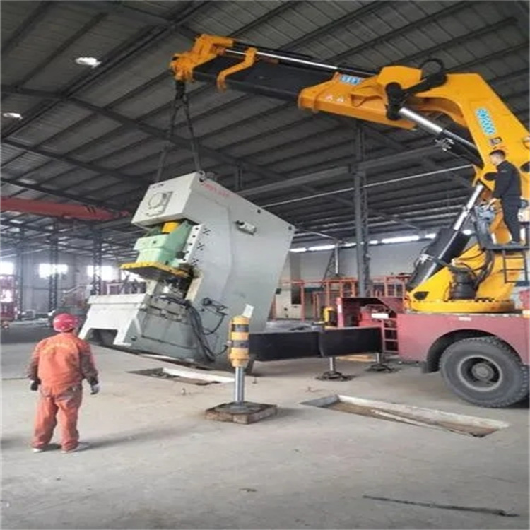 齐河80吨折臂吊车出租附近电话