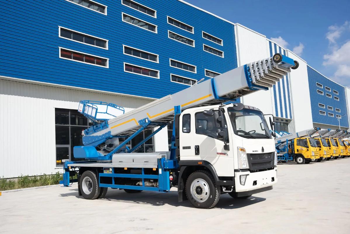 齐河出租云梯车高空作业车 建筑垃圾搬运