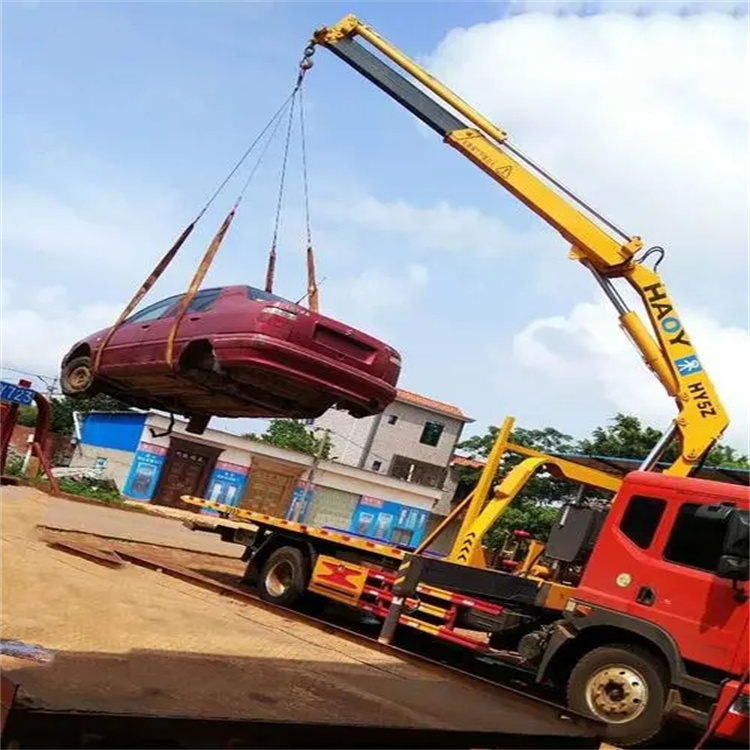 齐河吊车吊汽车的正确方法